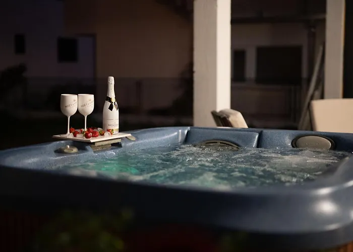 Strelitzia Apartment Split With Jacuzzi